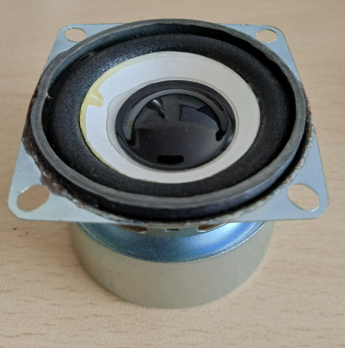 4 Ohm 3 Watt Speaker - Electra Traders | Electronic Components & Gadgets India