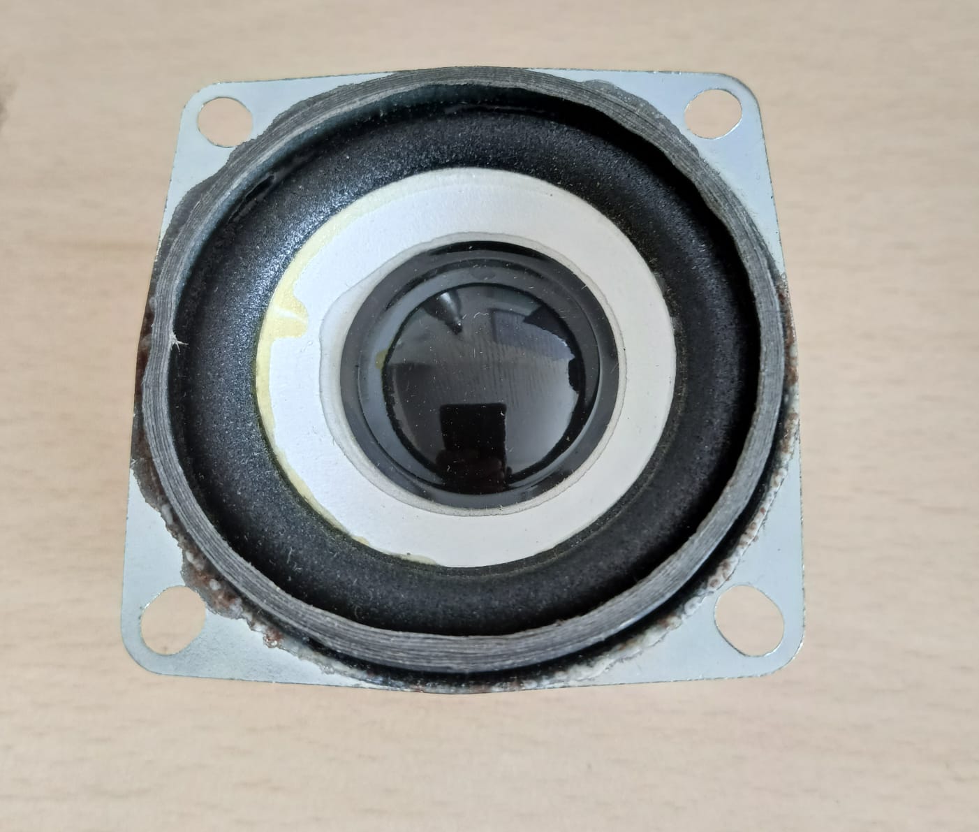 4 Ohm 3 Watt Speaker - Electra Traders | Electronic Components & Gadgets India