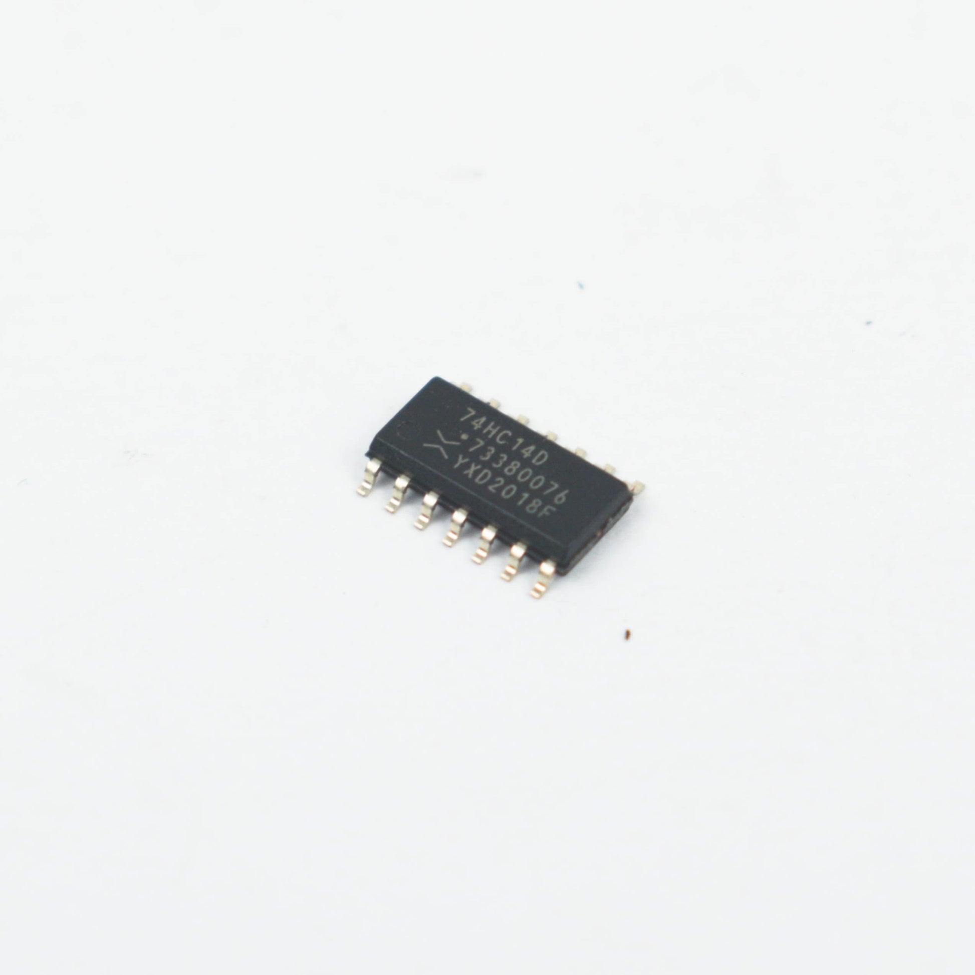 74HC14D Hex inverting Schmitt Trigger IC (SMD Package) - Electra Traders | Electronic Components & Gadgets India