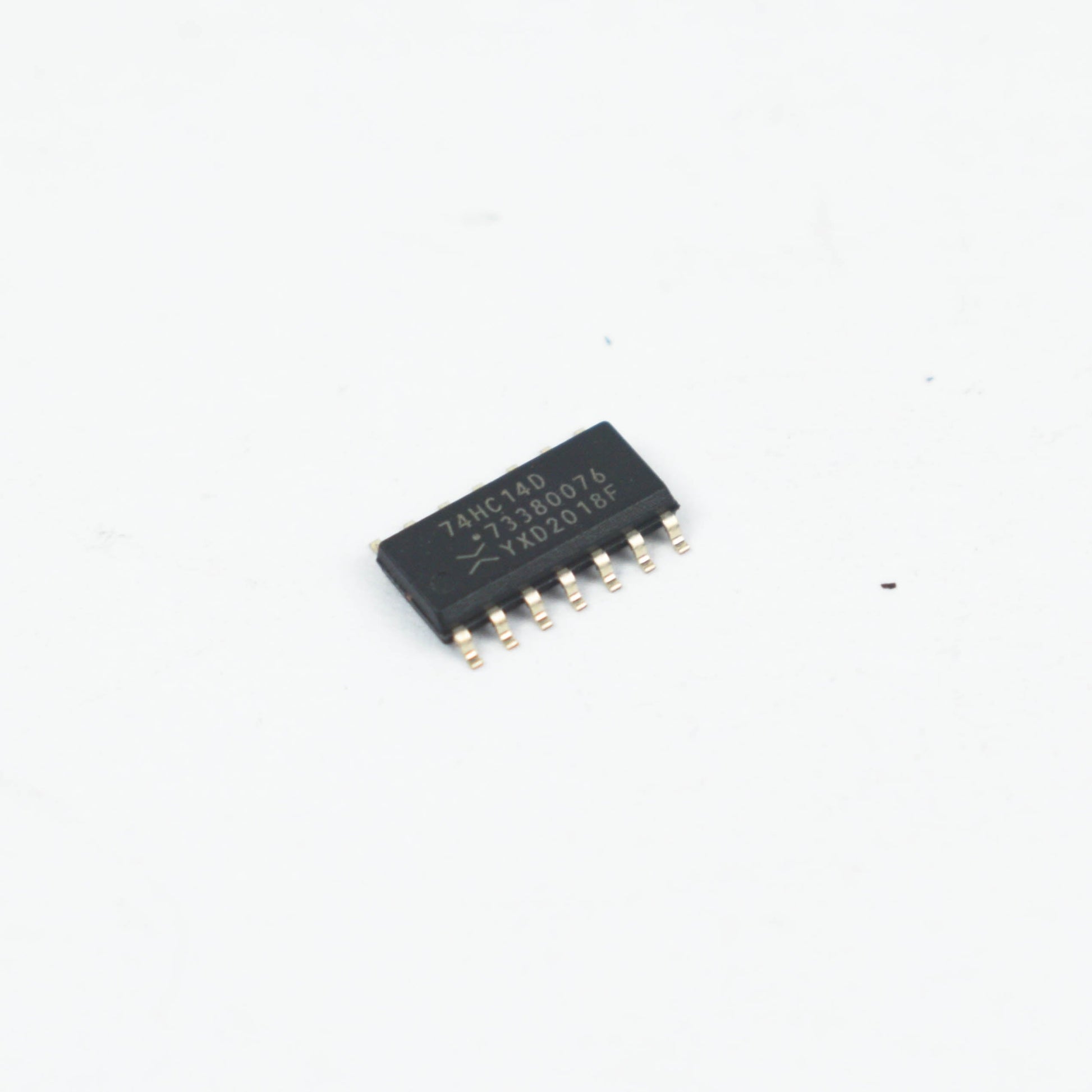 74HC14D Hex inverting Schmitt Trigger IC (SMD Package) - Electra Traders | Electronic Components & Gadgets India